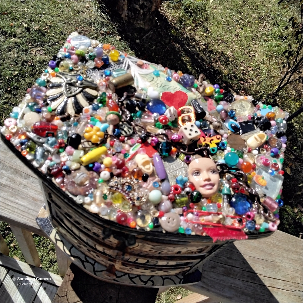 ALTERED ART JEWELRY BOX with 4 drawers - Picture 5 of 16